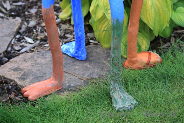 Gammelt bord får nyt liv - De forskellige ben er lavet i formbart fiberbetotn