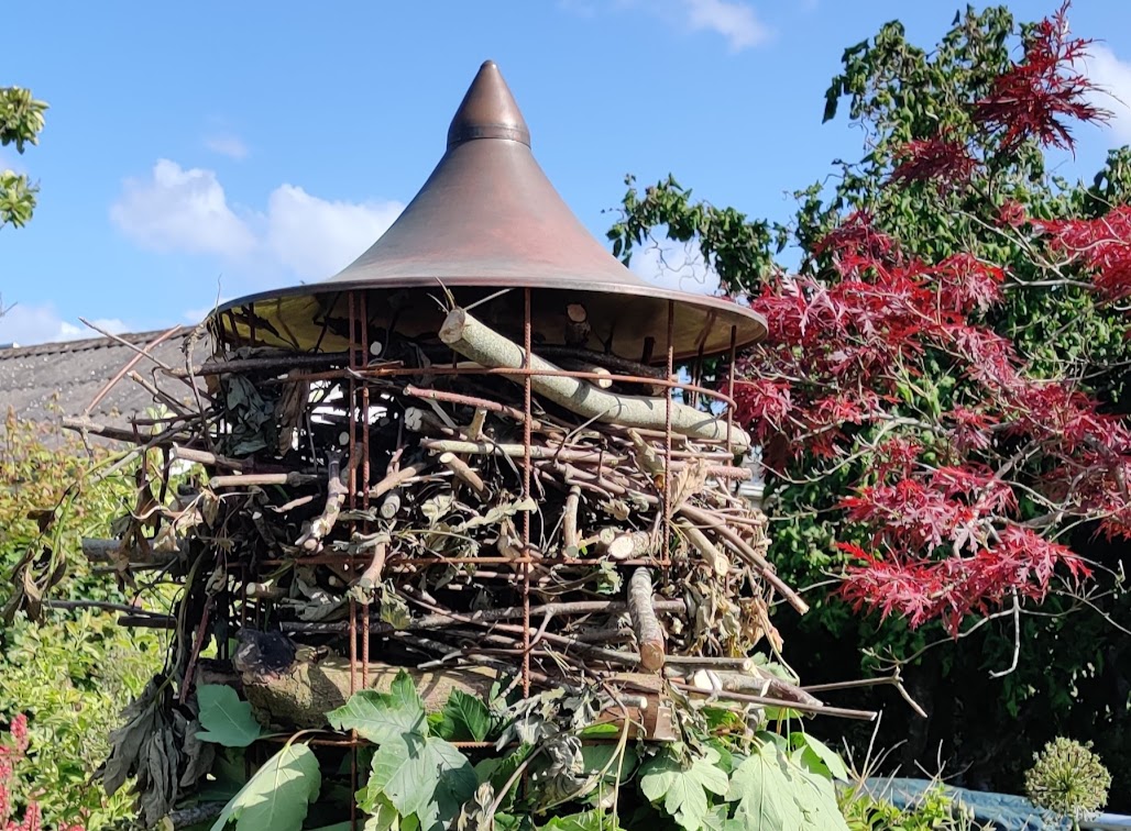 Insekthotel til havens insekter